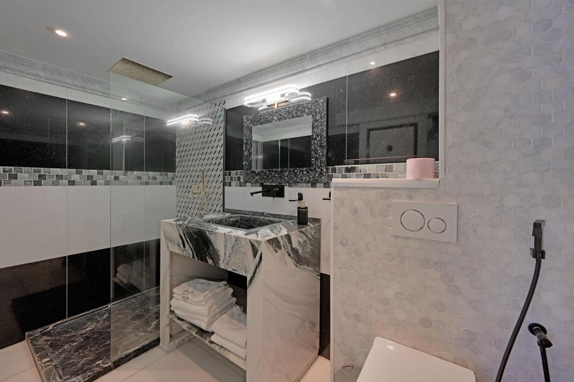 Le 185 - Charme Et Tranquillite Au Coeur D'avignon Appartement *